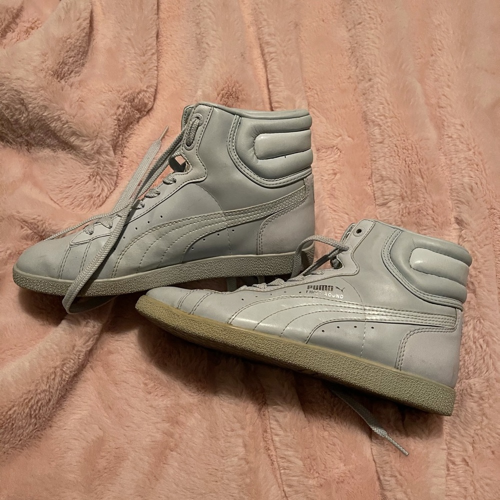 SOLD White puma fresh round high tops